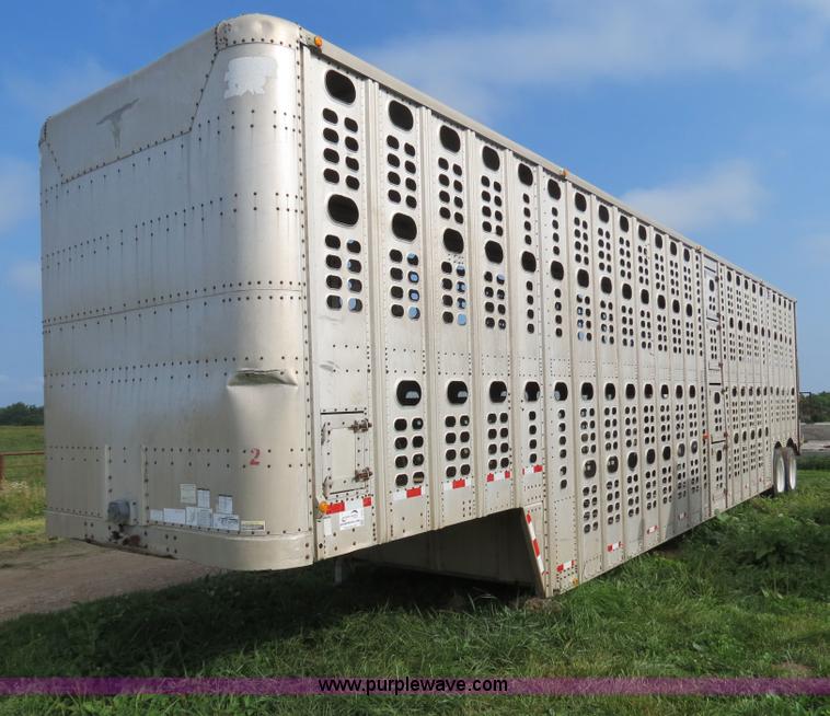 image for item I9533 1989 Wilson PSDCL-206 48' aluminum cattle pot trailer