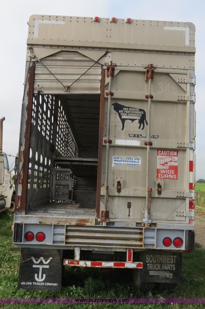 image for item I9533 1989 Wilson PSDCL-206 48' aluminum cattle pot trailer
