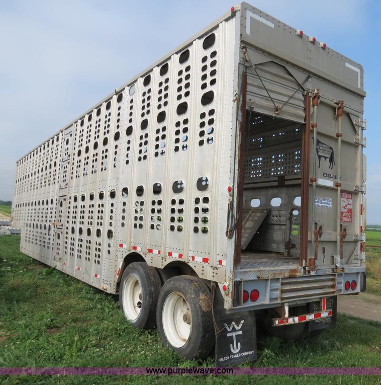 image for item I9533 1989 Wilson PSDCL-206 48' aluminum cattle pot trailer