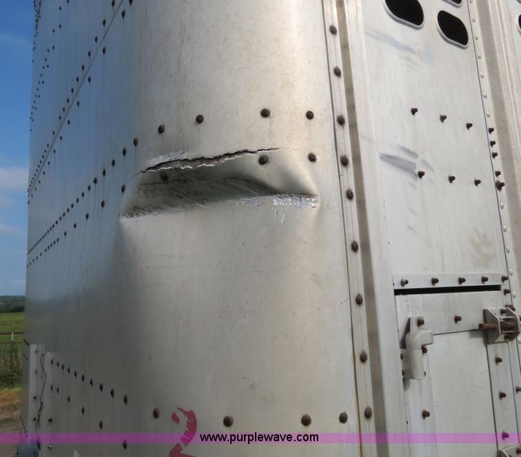 image for item I9533 1989 Wilson PSDCL-206 48' aluminum cattle pot trailer