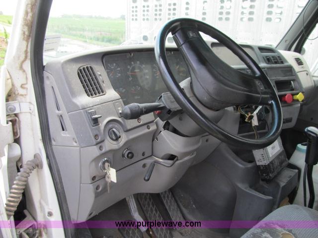 image for item I9534 2000 Sterling A9500 semi truck