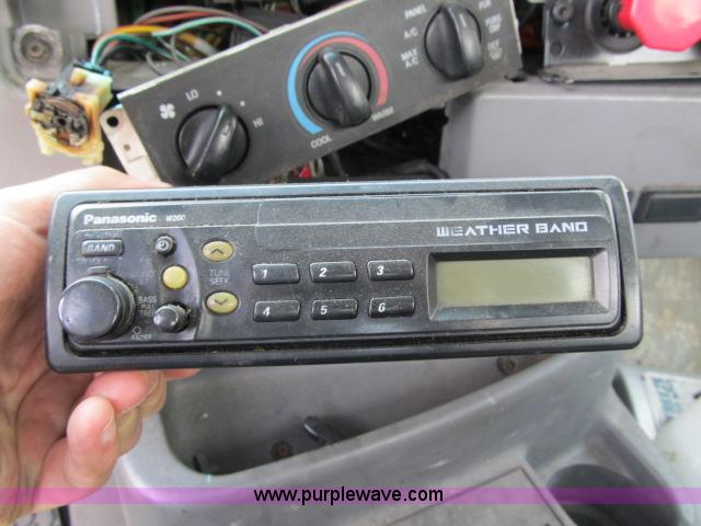 image for item I9534 2000 Sterling A9500 semi truck