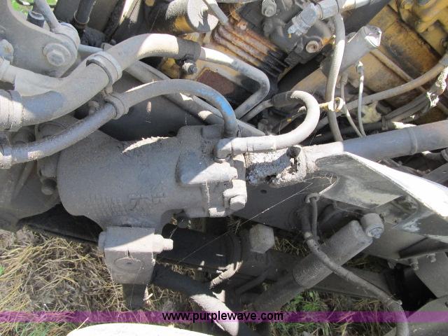 image for item I9534 2000 Sterling A9500 semi truck