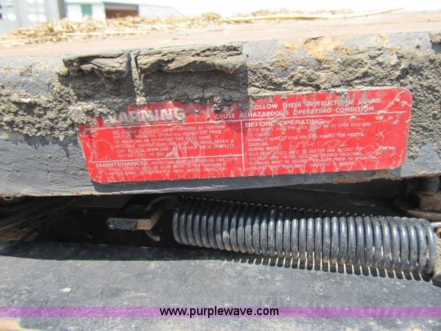 image for item I9534 2000 Sterling A9500 semi truck