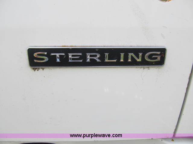 image for item I9535 2000 Sterling A9500 semi truck