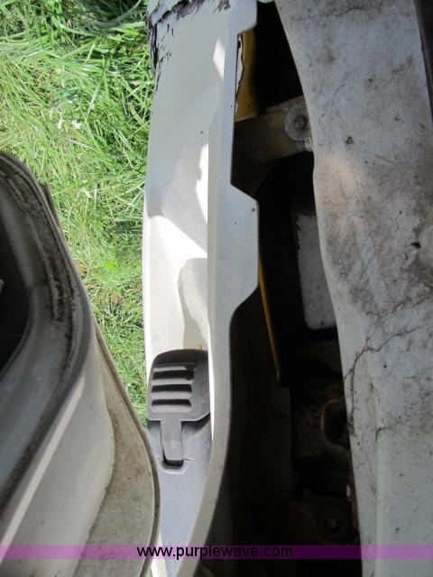 image for item I9535 2000 Sterling A9500 semi truck