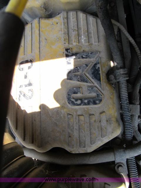 image for item I9535 2000 Sterling A9500 semi truck