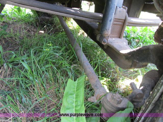 image for item I9535 2000 Sterling A9500 semi truck