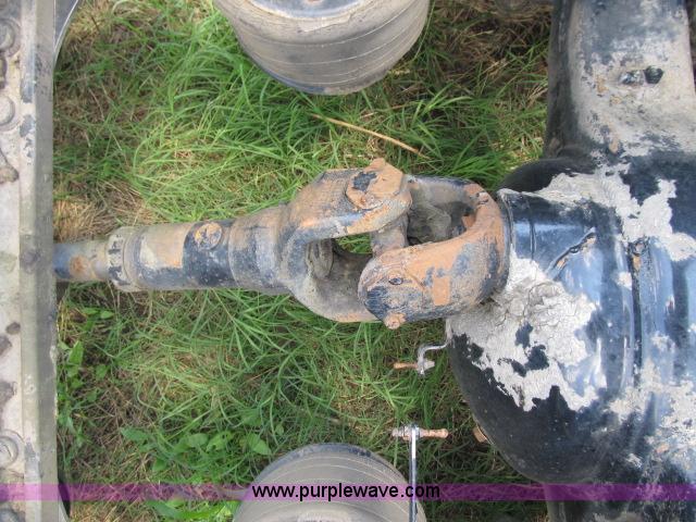 image for item I9535 2000 Sterling A9500 semi truck