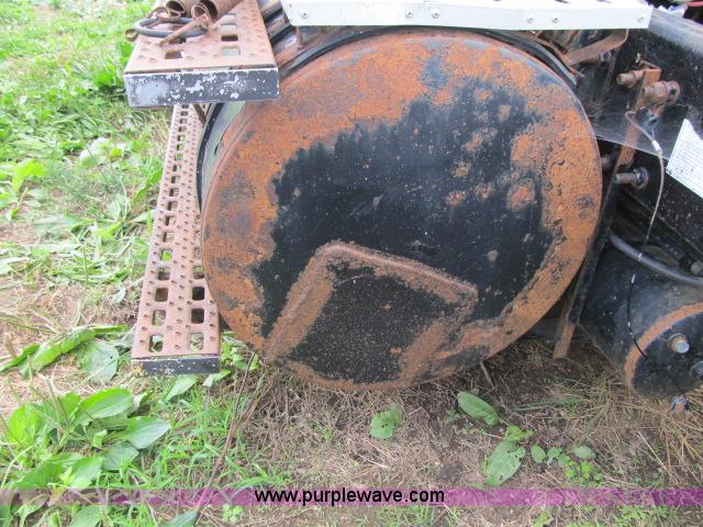 image for item I9535 2000 Sterling A9500 semi truck