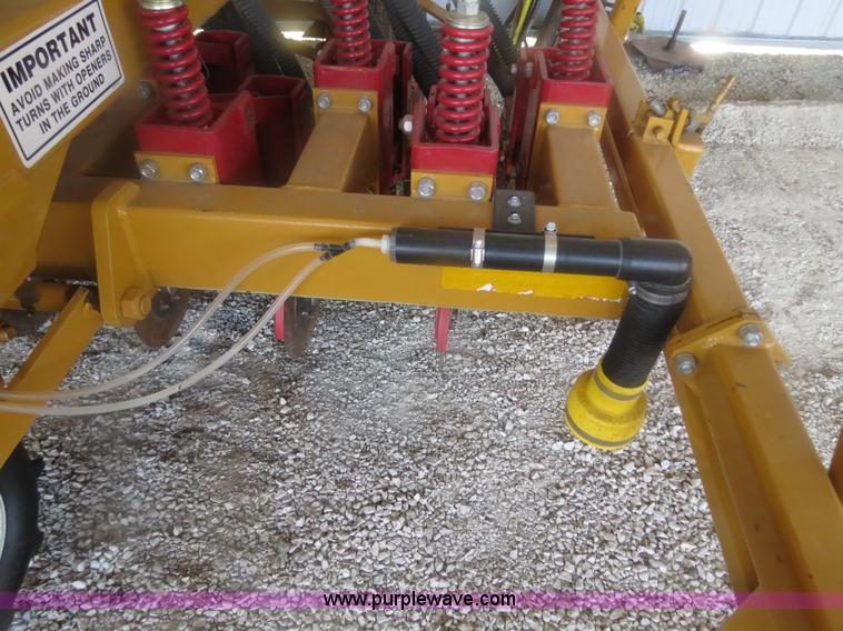 image for item I9536 HayBuster tandem hitch with foam marker system