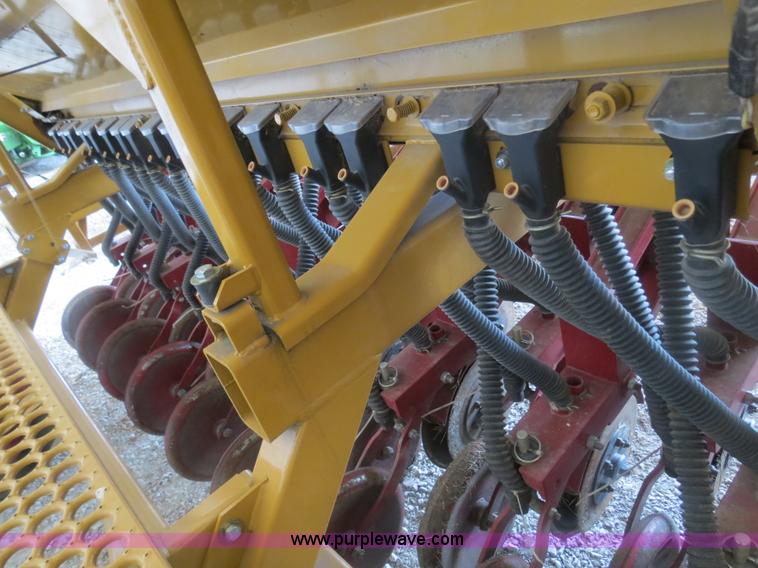 image for item I9537 HayBuster 107C no-till drill