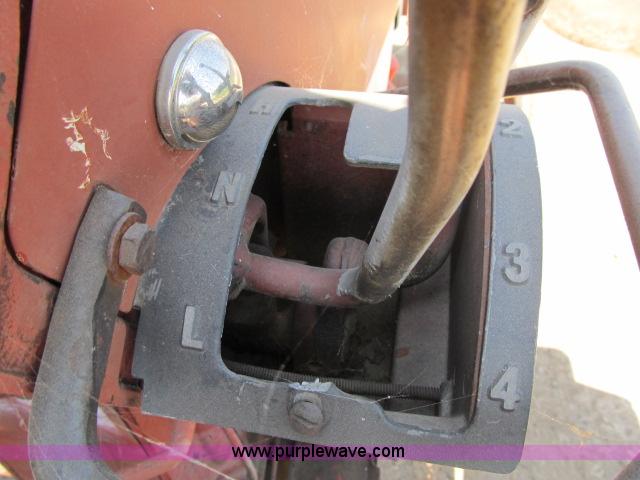 image for item I9539 1973 International 1466 tractor