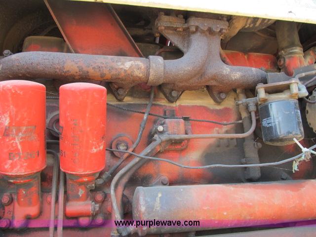 image for item I9539 1973 International 1466 tractor