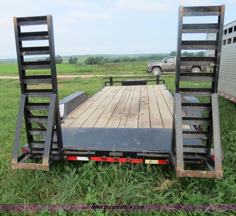 image for item I9541 2010 Load Trail equipment trailer