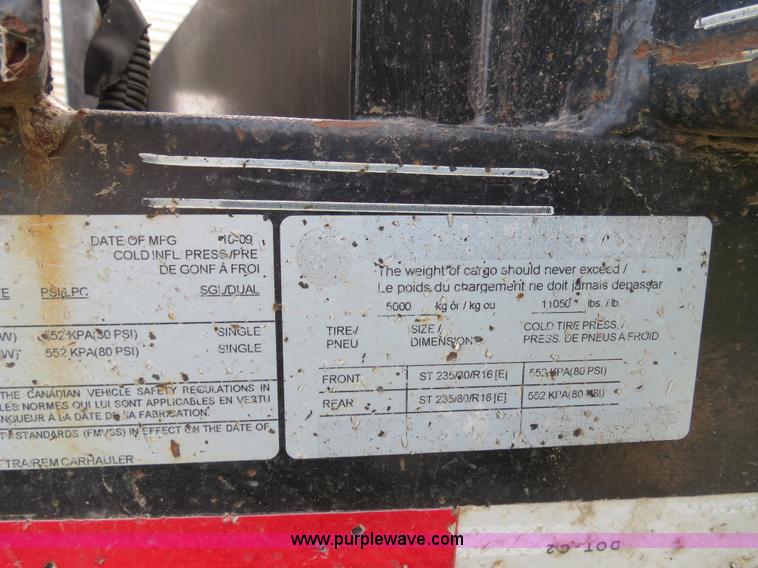 image for item I9541 2010 Load Trail equipment trailer