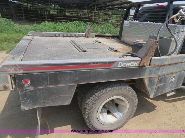 image for item I9542 2008 GMC Sierra 3500HD Crew Cab flatbed truck