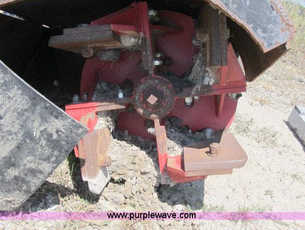 image for item AC9365 Little hydraulic ditching head