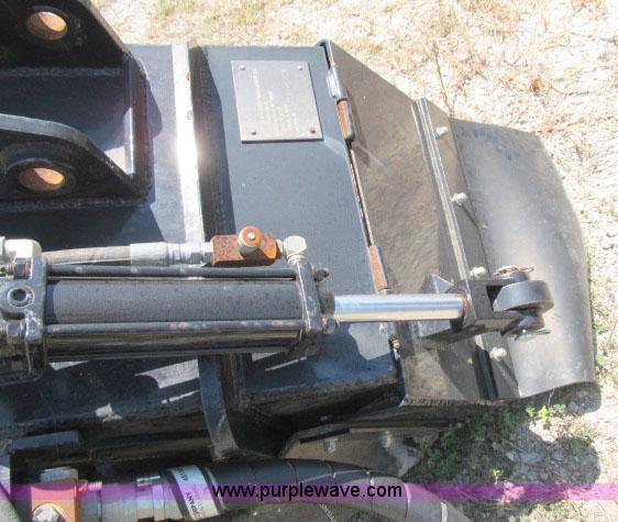 image for item AC9365 Little hydraulic ditching head