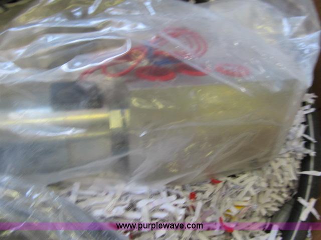 image for item AC9365 Little hydraulic ditching head