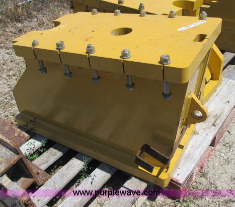 image for item AC9368 John Deere 772D motor grader push block