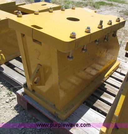 image for item AC9369 John Deere 770G motor grader push block