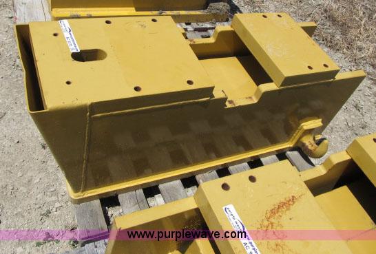 image for item AC9370 Caterpillar 140M motor grader push block