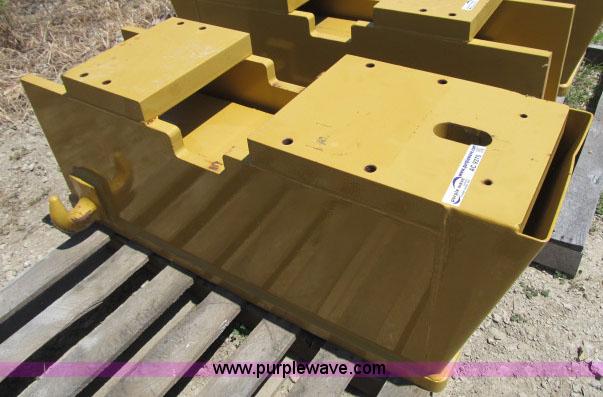 image for item AC9370 Caterpillar 140M motor grader push block