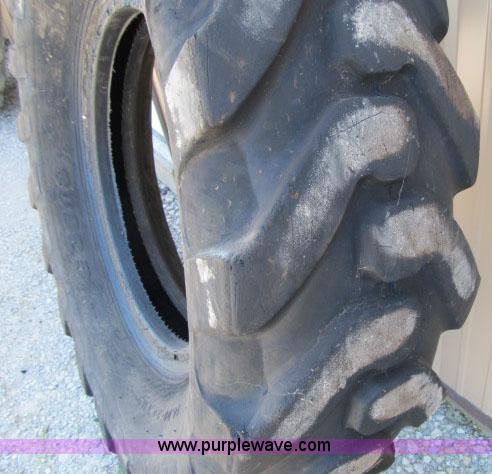 image for item AC9374 Sply 14.00-24 tire