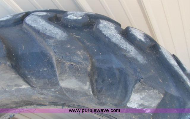 image for item AC9374 Sply 14.00-24 tire