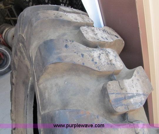 image for item AC9382 Titan 14.00-24 tire