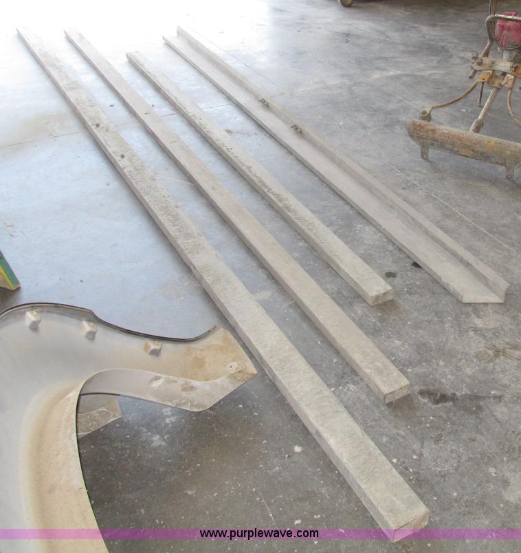 image for item AE9298 MFC speed screed