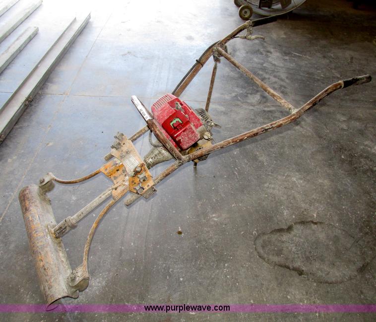 image for item AE9298 MFC speed screed