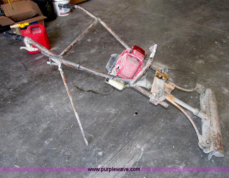 image for item AE9298 MFC speed screed