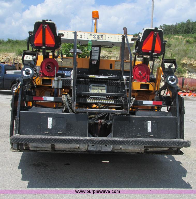 image for item AN9013 2007 LeeBoy L8816T paver