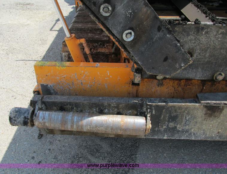 image for item AN9013 2007 LeeBoy L8816T paver