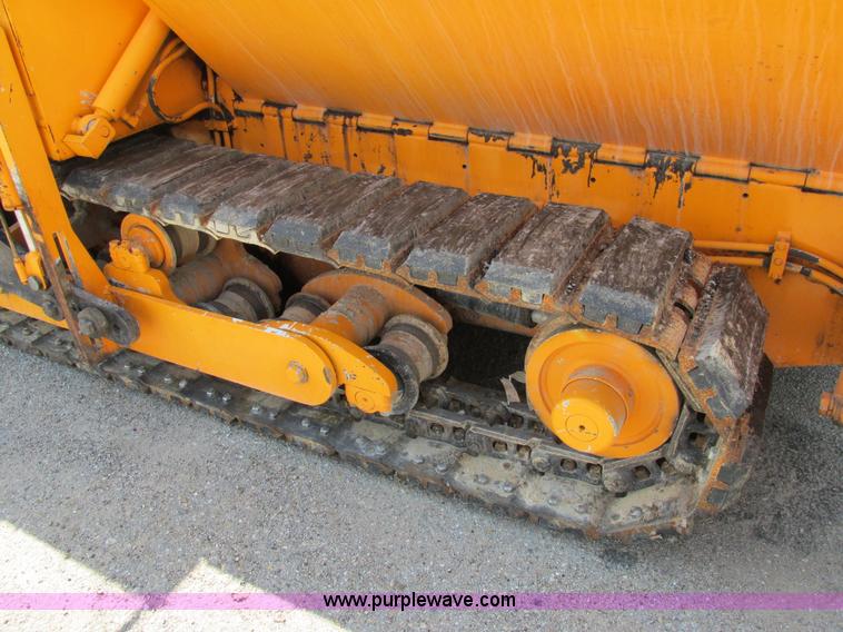 image for item AN9013 2007 LeeBoy L8816T paver