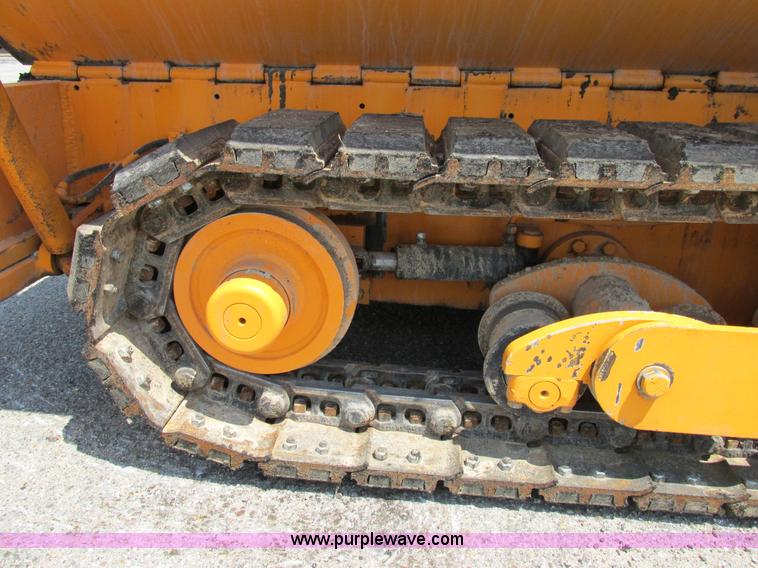 image for item AN9013 2007 LeeBoy L8816T paver