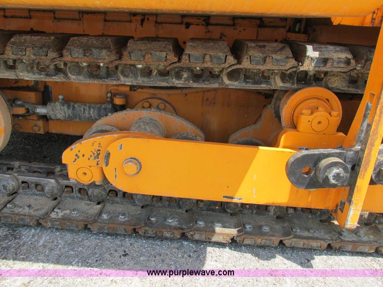 image for item AN9013 2007 LeeBoy L8816T paver