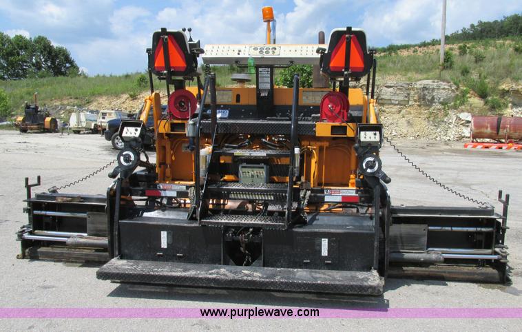 image for item AN9013 2007 LeeBoy L8816T paver