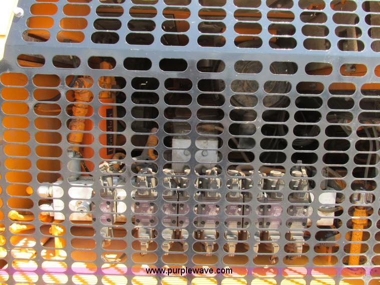 image for item AN9013 2007 LeeBoy L8816T paver