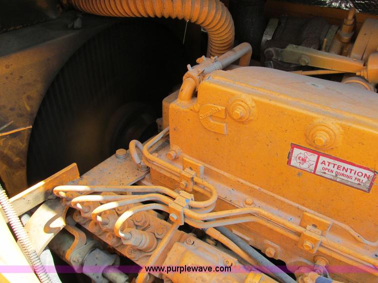 image for item AN9013 2007 LeeBoy L8816T paver