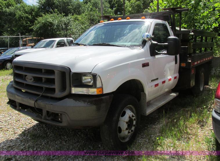 image for item AN9033 2002 Ford F450 Super Duty flatbed truck