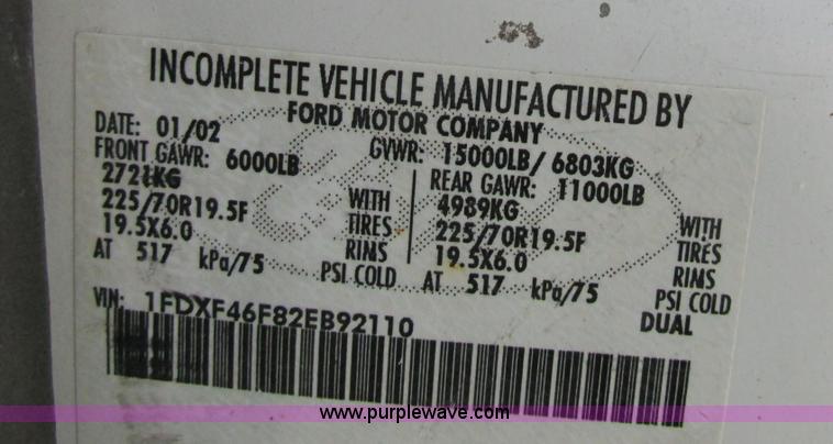 image for item AN9033 2002 Ford F450 Super Duty flatbed truck