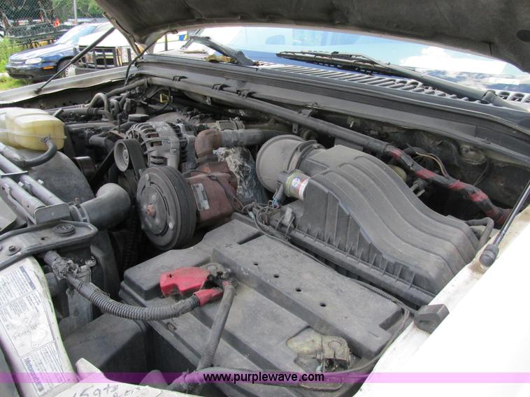 image for item AN9033 2002 Ford F450 Super Duty flatbed truck