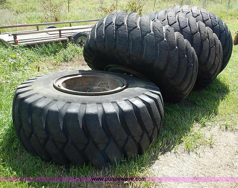 image for item BA9175 (4) General 23.5-25 tires and wheels