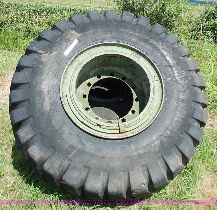 image for item BA9175 (4) General 23.5-25 tires and wheels