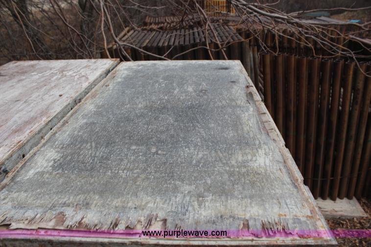 image for item D1116 Assorted concrete forms