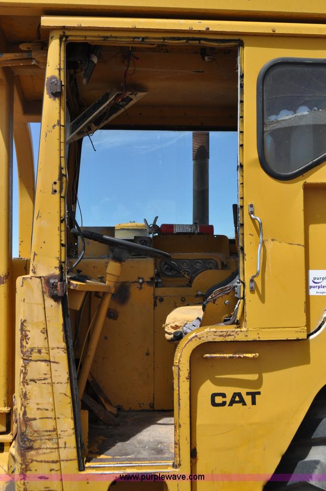 image for item F2034 1976 Caterpillar 613 elevating scraper