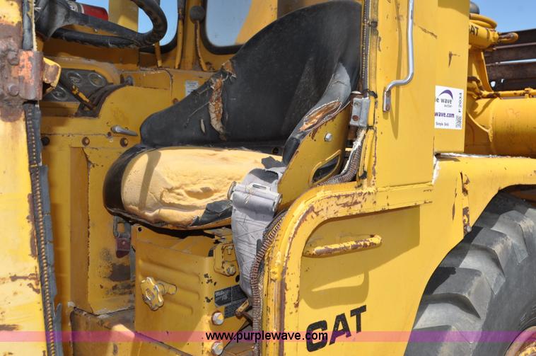 image for item F2034 1976 Caterpillar 613 elevating scraper